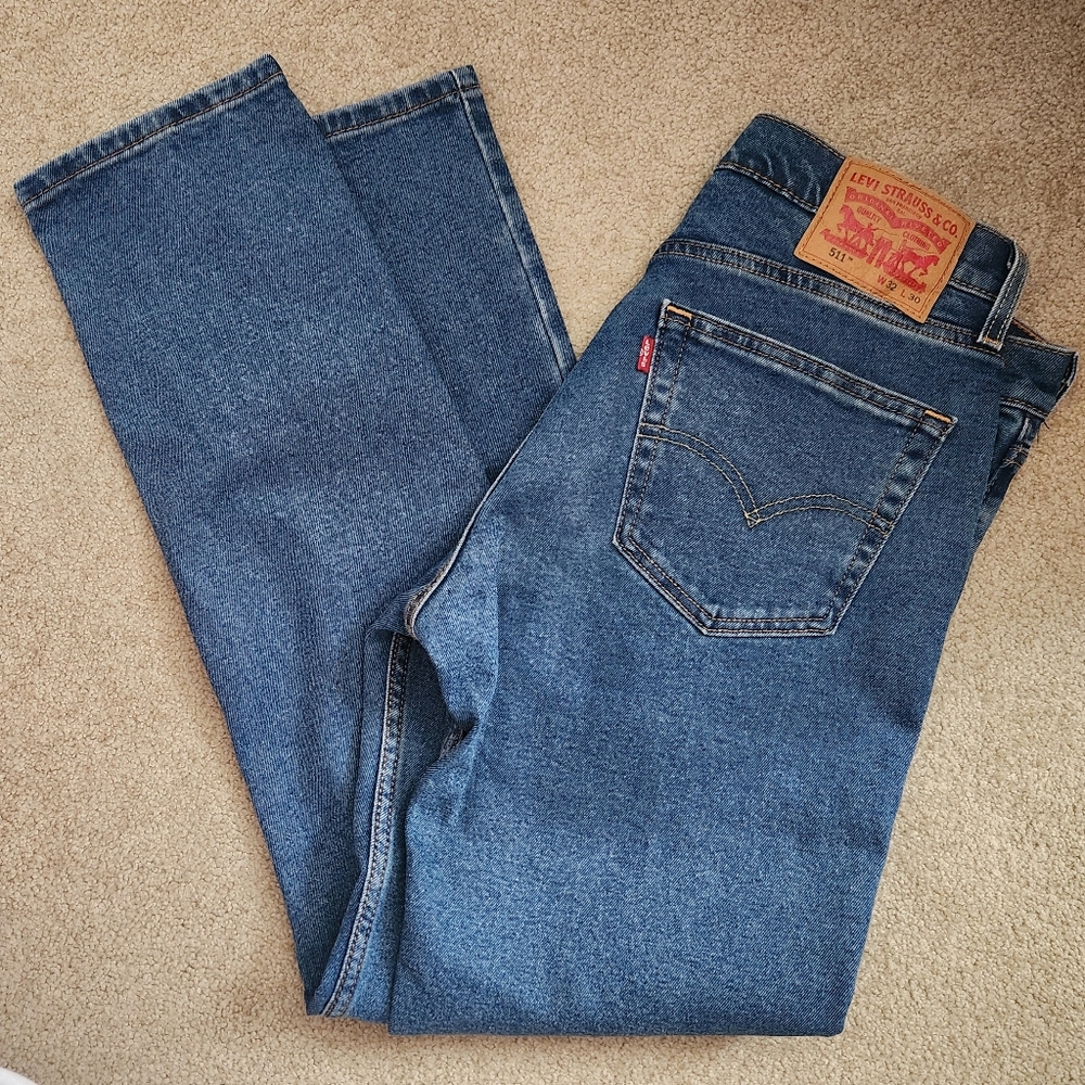 LEVI 511